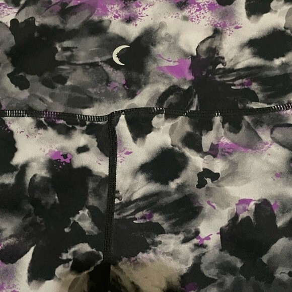 Zyia Soft n Snug Floral Watercolor Leggings - Picture 4 of 6